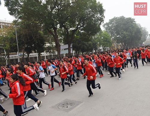 Trường ĐHBK Hà Nội hưởng ứng “Ngày chạy Olympic vì sức khỏe toàn dân”