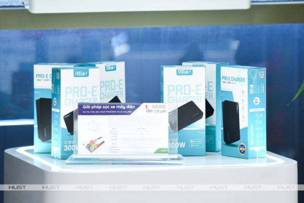 Văn bằng Công nghệ sạc xe máy điện