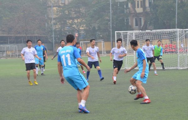 Liên Phòng Ban bảo vệ thành công cúp vô địch  Giải bóng đá cán bộ trẻ Trường ĐHBK Hà Nội năm 2017