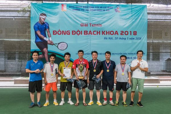 Viện Kỹ thuật Hóa học giành quán quân Giải quần vợt đồng đội Bách khoa 2018 mùa đầu tiên