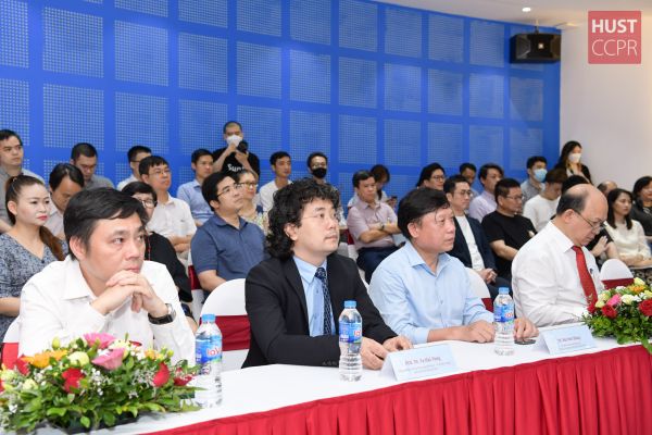 Bách khoa Hà Nội hiện thực hóa tương lai với chuyển đổi số trong giáo dục