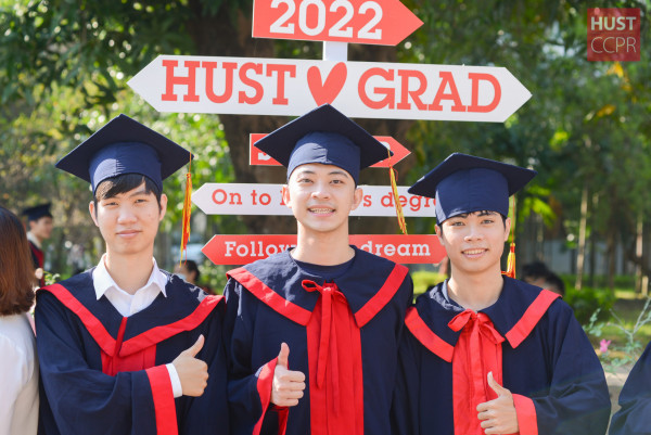 Ngày hội của gần 3.300 tân cử nhân, tân kỹ sư Bách khoa Hà Nội