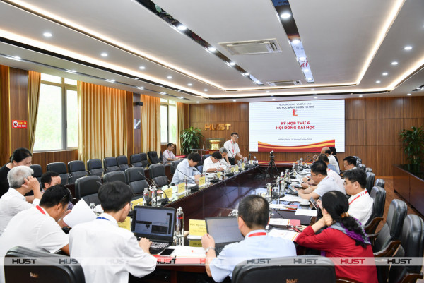 Toàn cảnh kỳ họp thứ 6 Hội đồng đại học Đại học Bách khoa Hà Nội, nhiệm kỳ 2020 - 2025