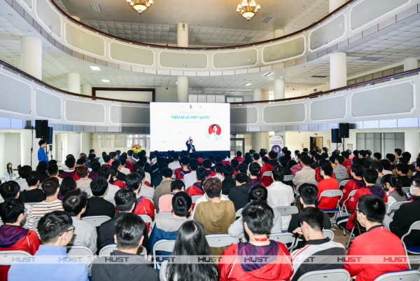 Gặp gỡ TS. Lê Viết Quốc, cảm nhận trí tuệ của chuyên gia hàng đầu về trí tuệ nhân tạo