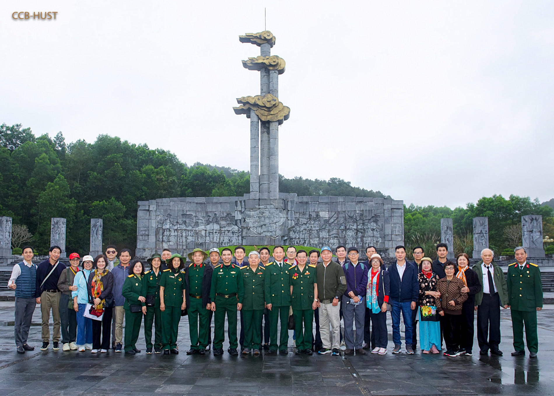 Đoàn Hội Cựu chiến binh ĐHBK Hà Nội tại Tượng đài Tình quân dân bất tử, Khu Di tích lịch sử Quốc gia Truông Bồn
