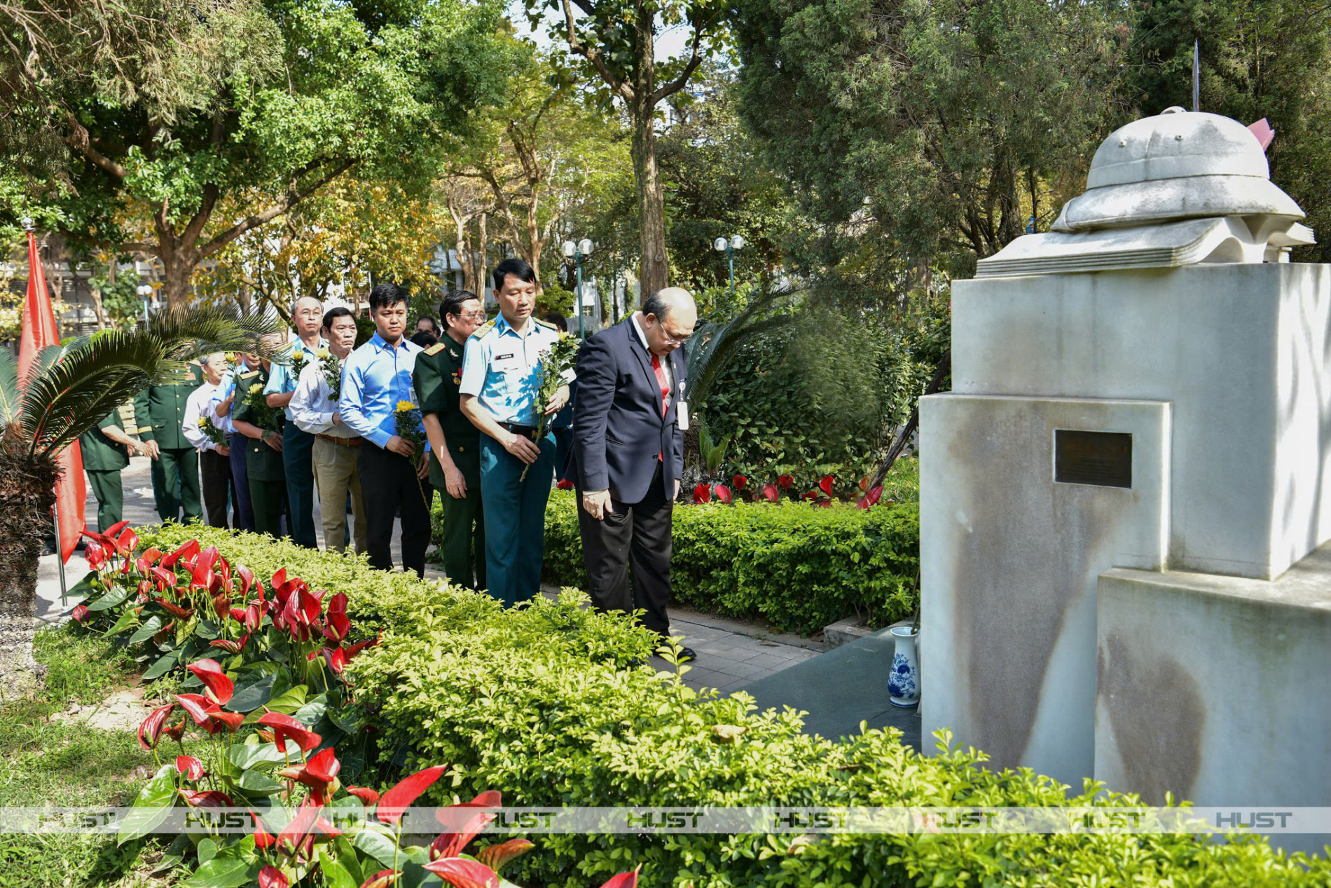 z6510761246288 2472deb1c1cc30ed3ce588cd2b8fbac0